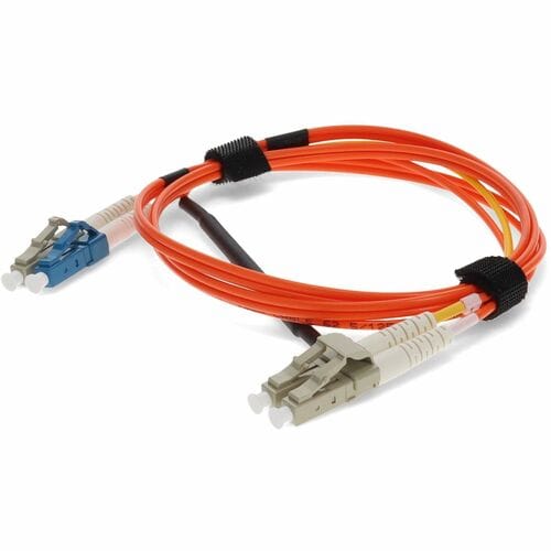 Câble de raccordement de conditionnement de mode fibre optique AddOn 2 x LC 62,5/125 vers 1 x LC 62,5/125 et 1 x LC 9/125 2 m