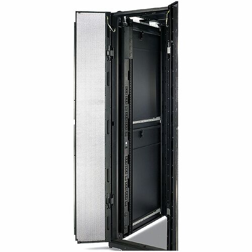 APC by Schneider Electric Schneider Electric 30-Outlets PDU - Metered