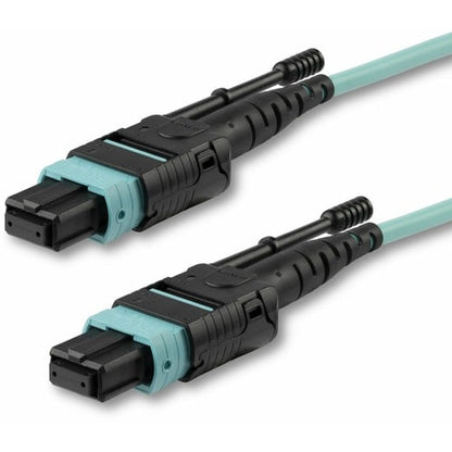 Câble fibre optique multimode MTP(F)/PC OM3 StarTech.com de 10 m (30 pi)