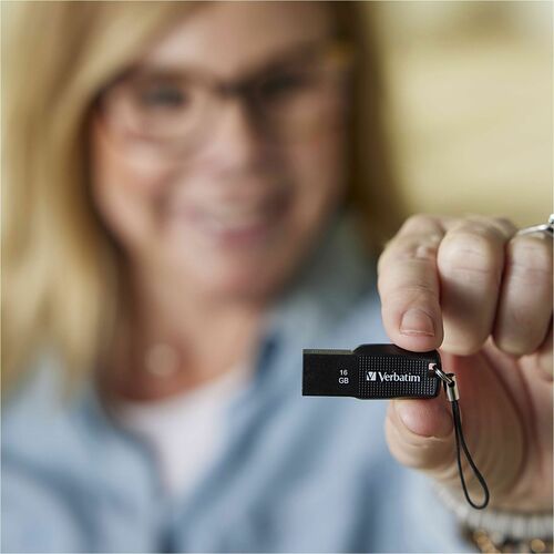 Clé USB ERGO 16 Go noire multi-formats