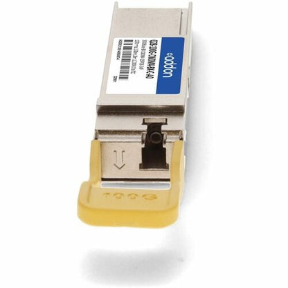 Módulo Cisco QSFP28 adicional: para redes ópticas y redes de datos