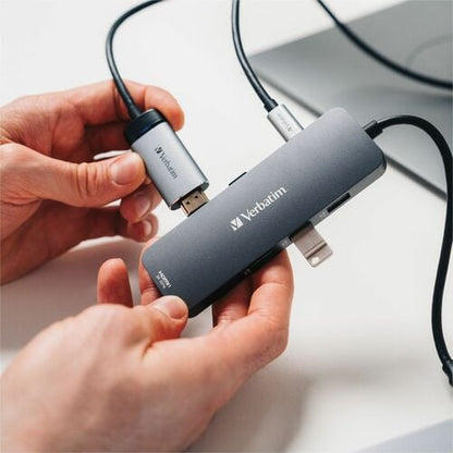 Concentrador multipuerto USB-C Pro Verbatim CMH 08 - 8 puertos