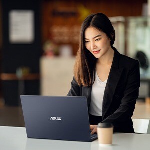 INTEL CORE I3-N305 P 1.8 GHZ 8GB DDR4 15.6IN W11 HOME