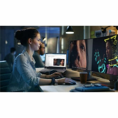 Lenovo ThinkPad P16 Gen 2 21FA0058US 16\" Mobile Workstation - WQXGA