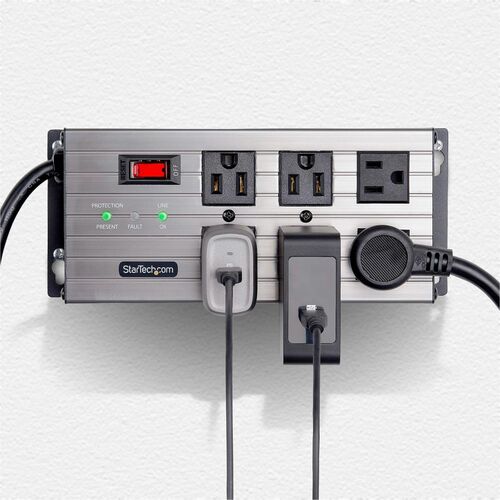 StarTech.com Regleta de enchufes industrial de 6 tomas, 125 V/15 A, con aislamiento EMI/RFI