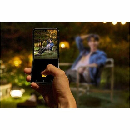 Samsung Galaxy Z Flip6 (Exclusivo en línea) SM