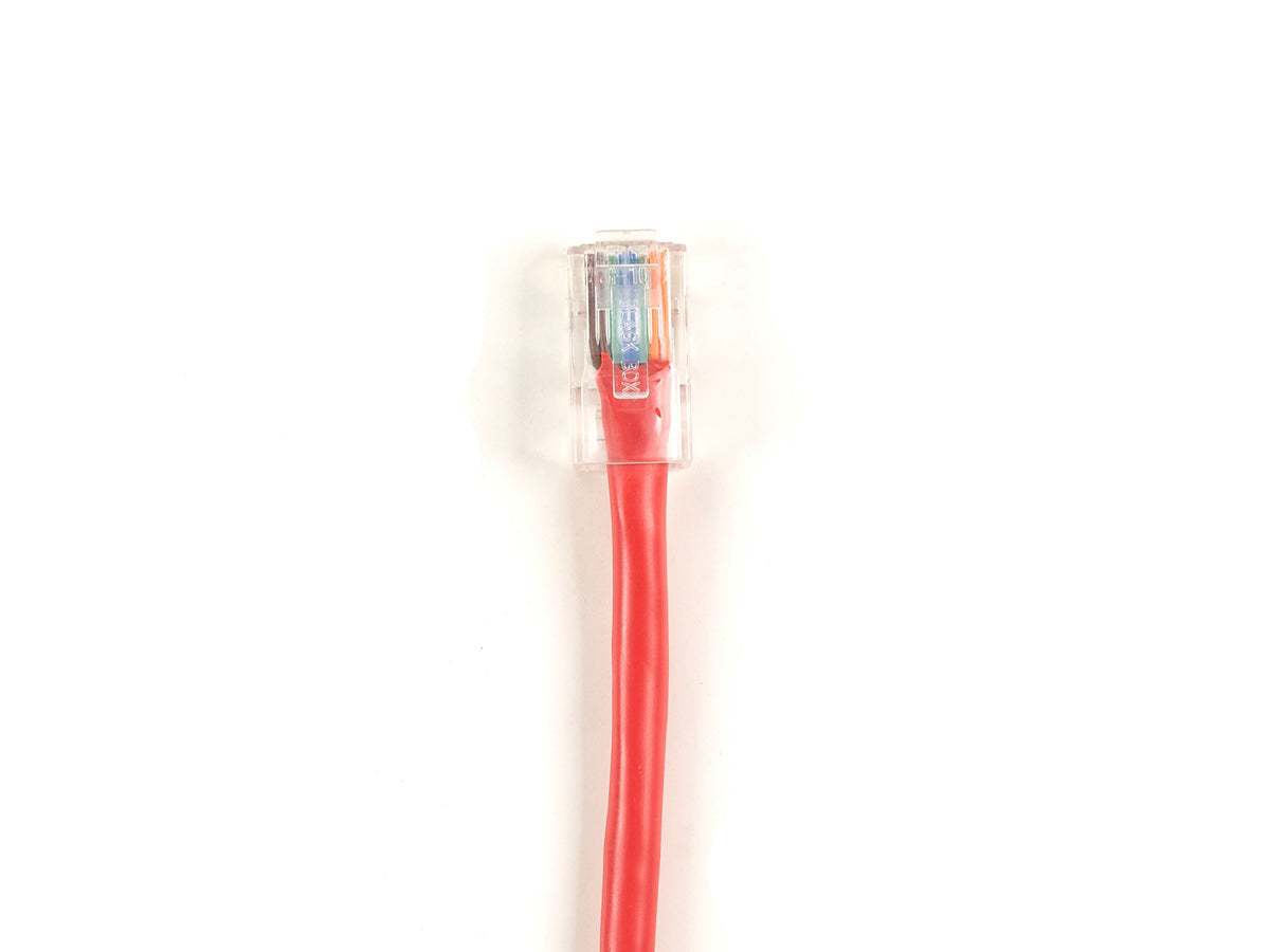 Câble Cat6 UTP PVC basique rouge 2 pieds (0,6 m) de Black Box Corp.
