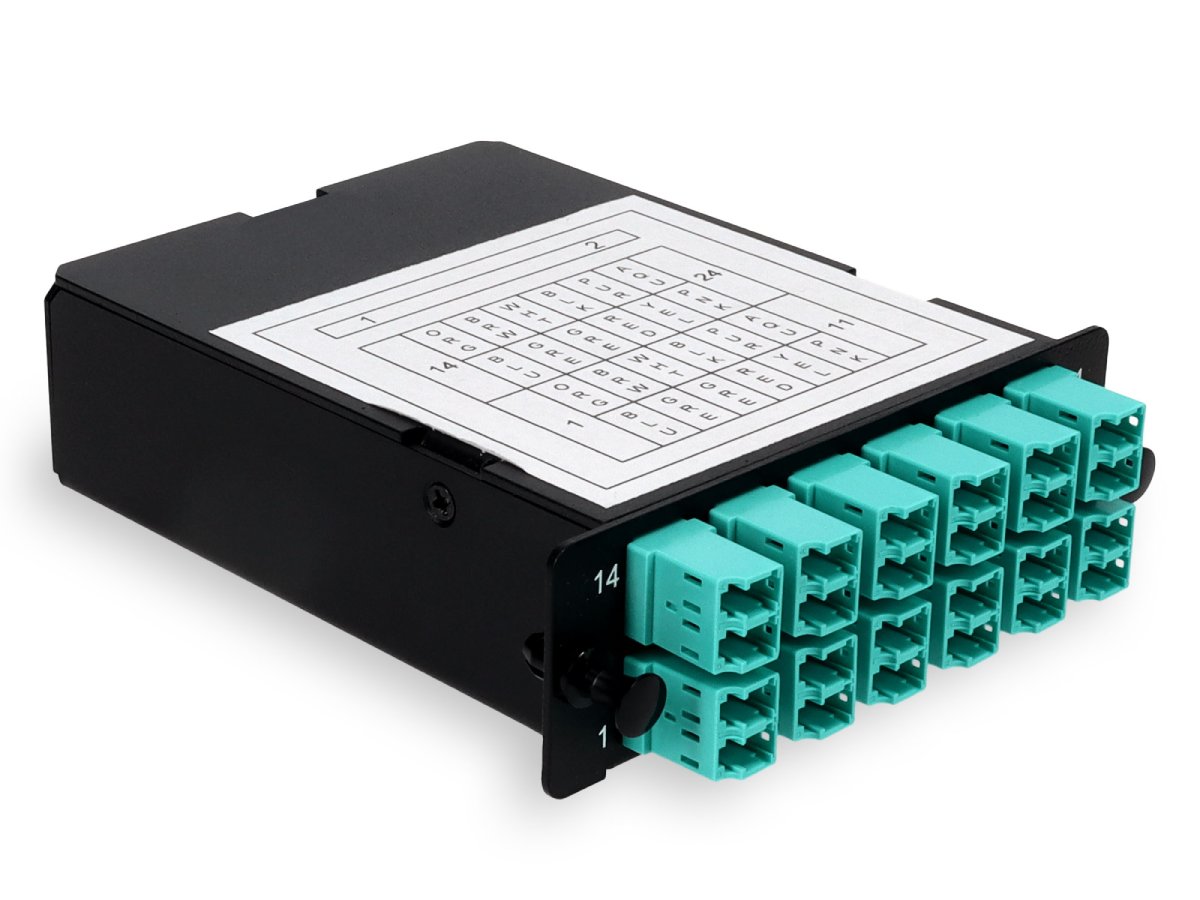Cassette 4 baies supplémentaire 2Xmpo vers 12Xlc Duplex Om4